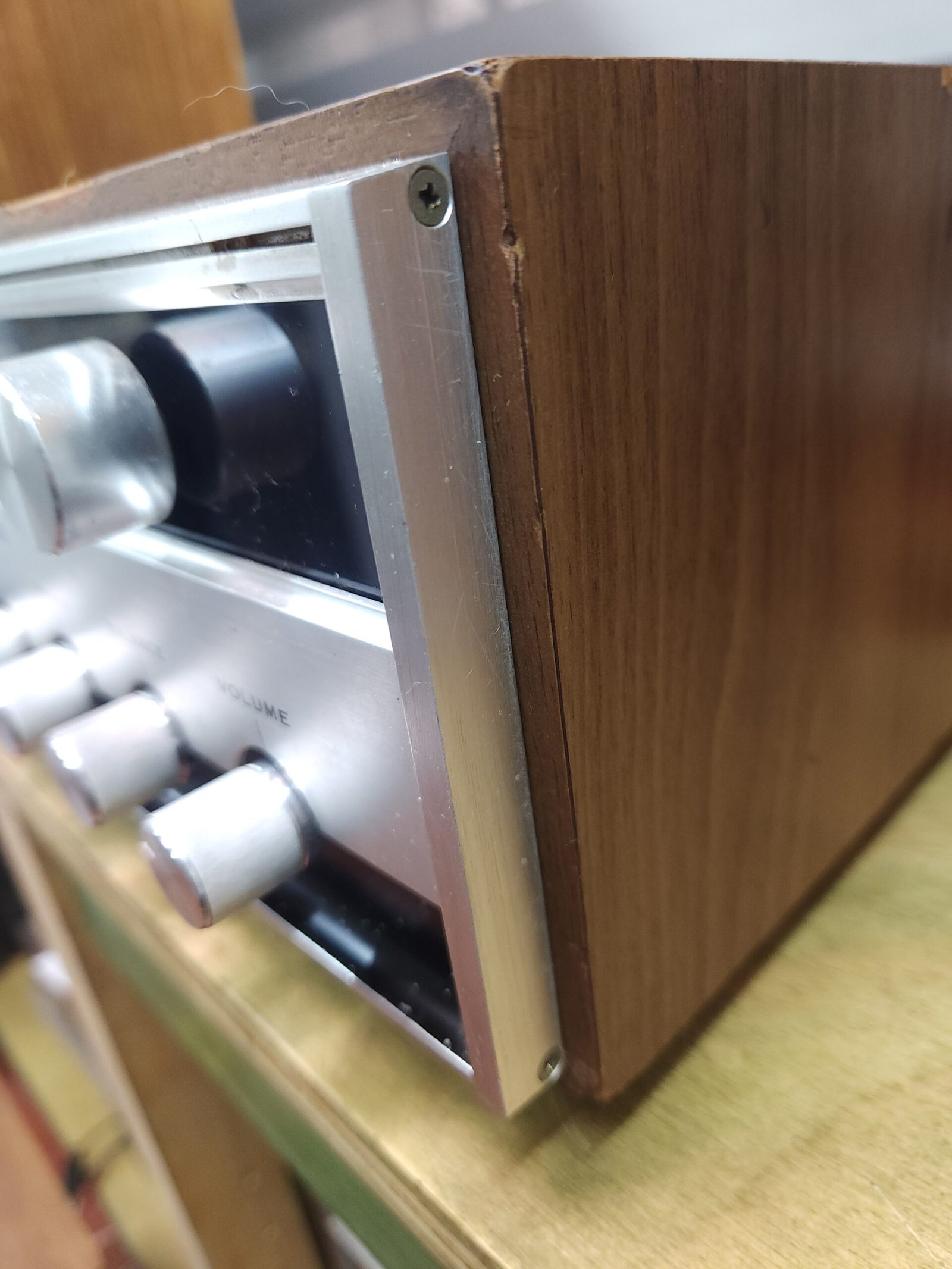 AKAI AA-6600 – Receiver Vintage Hi-Fi Japonés - Imagen 4