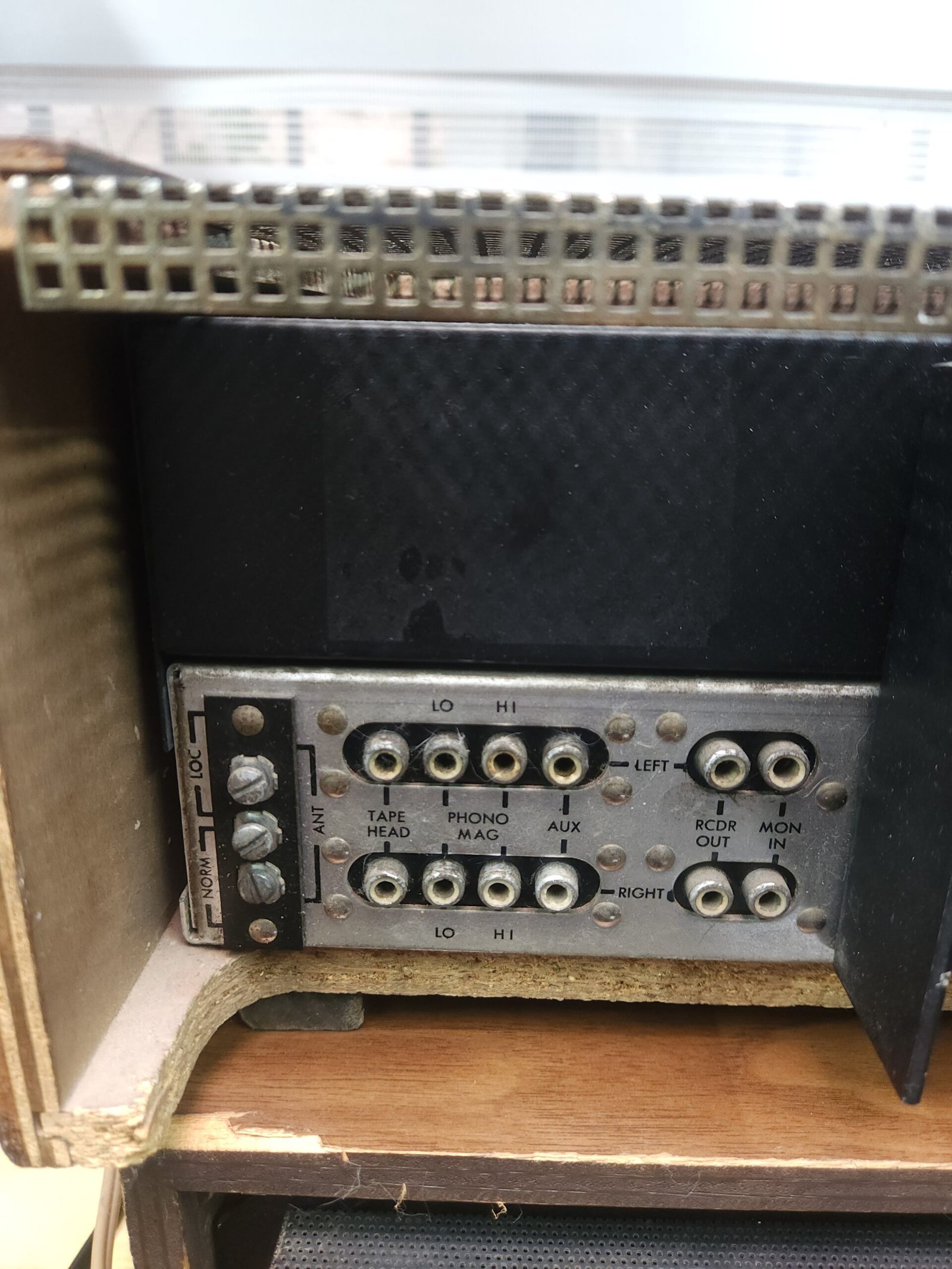 🎛️ The Fisher 440 Receiver - Imagen 11